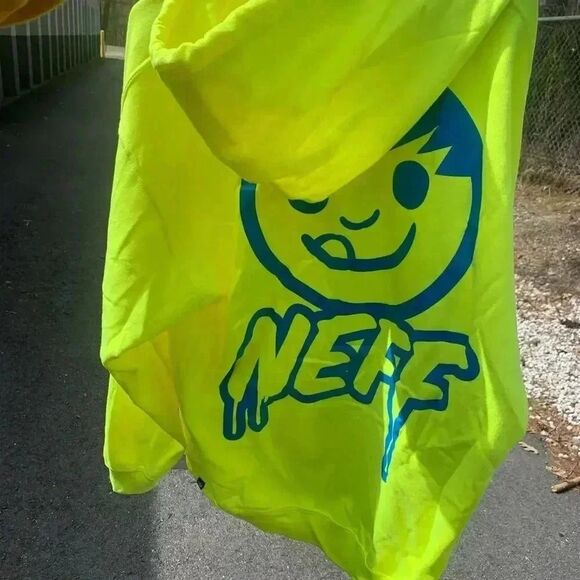 NEW Neff Men's Pullover Graphic Hoodie Sweatshirt - Picture 2 of 5